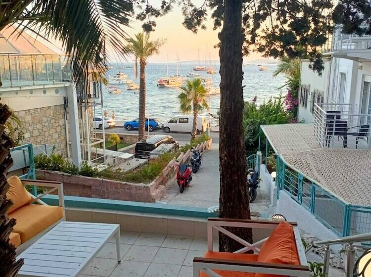 هتل Mia Hill Suites