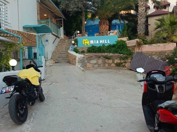 هتل Mia Hill Suites