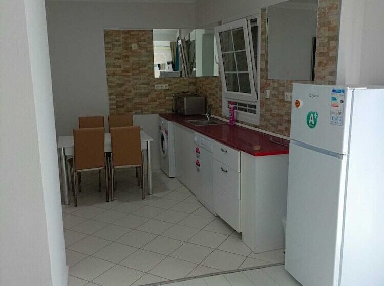 هتل Mia Hill Suites