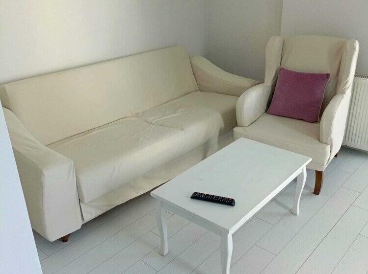 هتل Mia Hill Suites