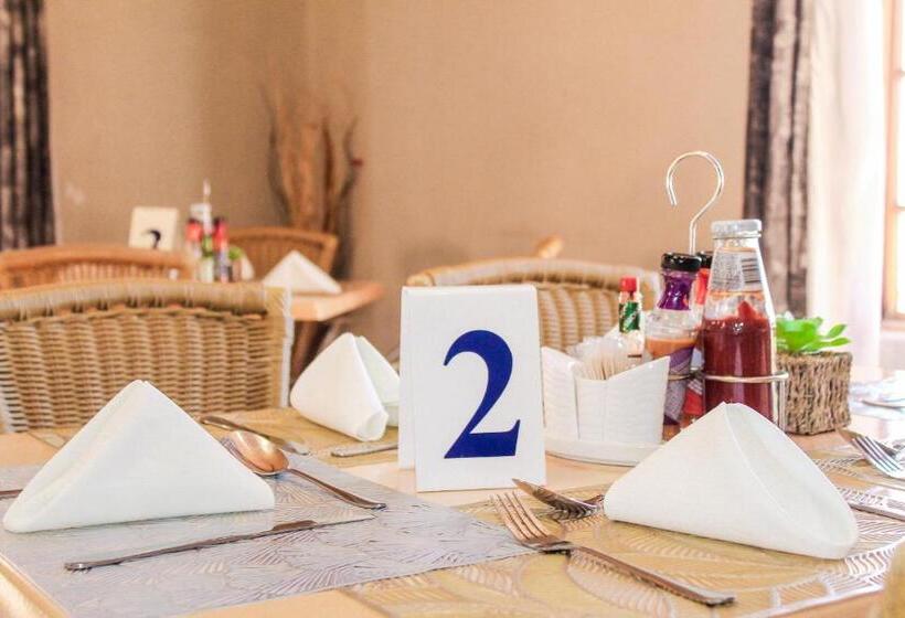 Hotel Motherland Guest House