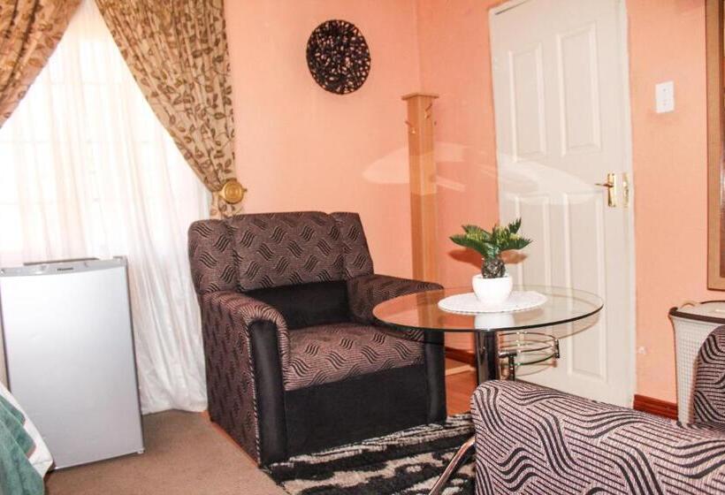 Hotel Motherland Guest House