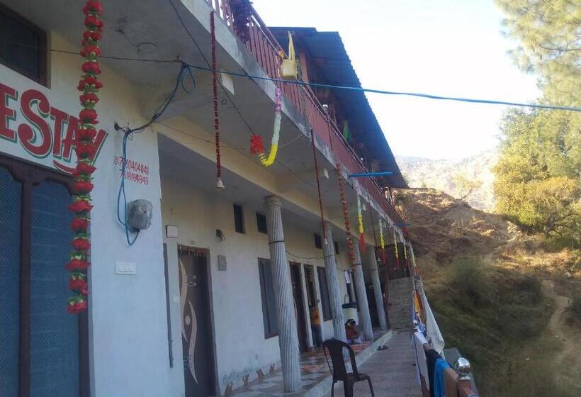 호텔 Om Som Home Stay Hill View Yamunotri Road