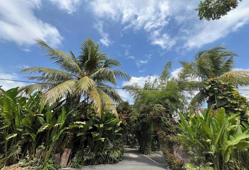 ホテル Oyo 94014 The Sanya Homestay