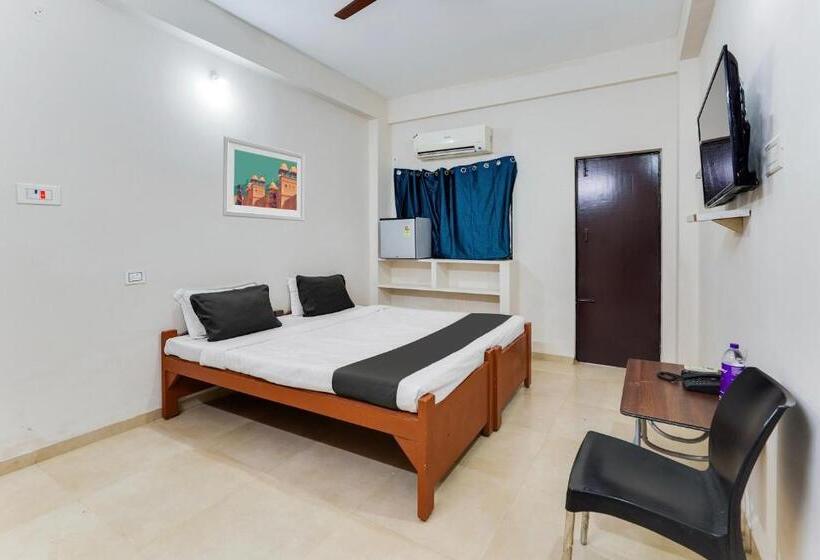 Отель O Golden Stay Inn