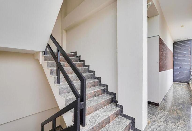 Отель O Golden Stay Inn