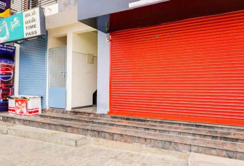 Отель O Golden Stay Inn