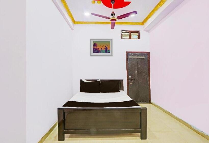 Отель Oyo Green Hostel & Lodge