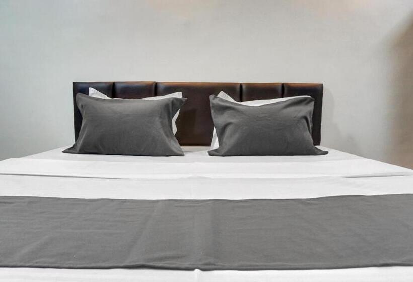 فندق Oyo Sagar Lodging