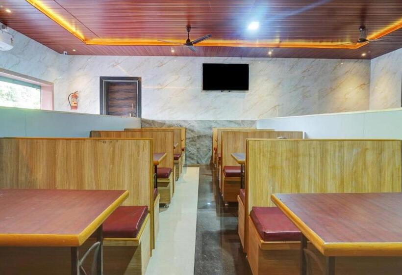 فندق Oyo Sagar Lodging