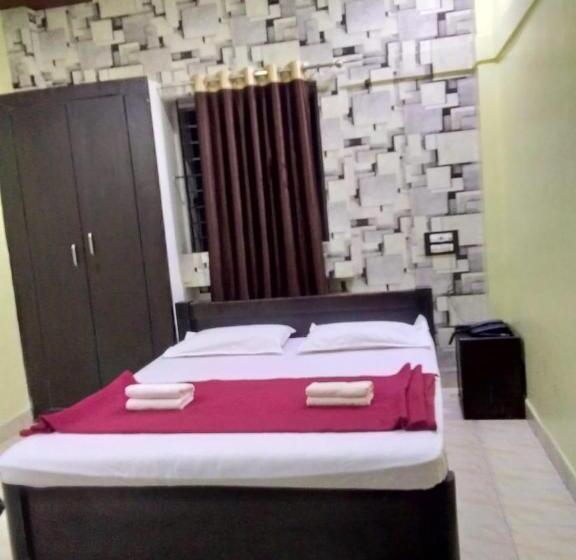 Hotel Prakrathi Residency