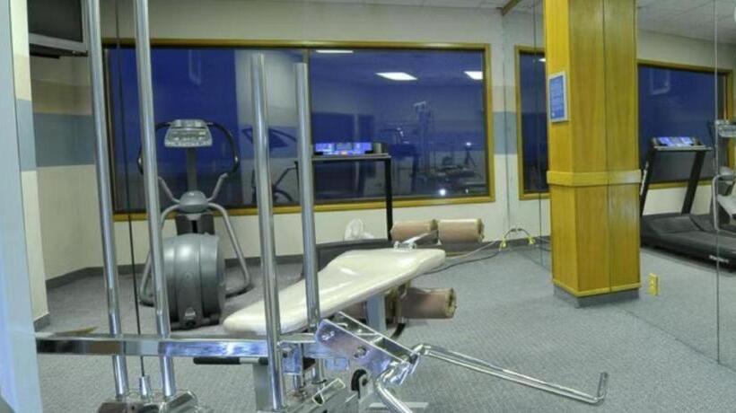 هتل Promenade Inn & Suites Oceanfront