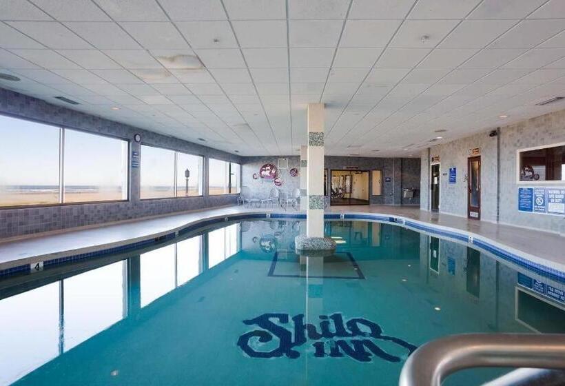 هتل Promenade Inn & Suites Oceanfront