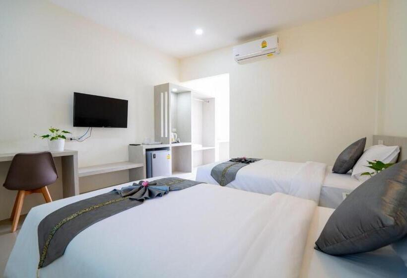 ホテル Puean Chang Resort Phuket