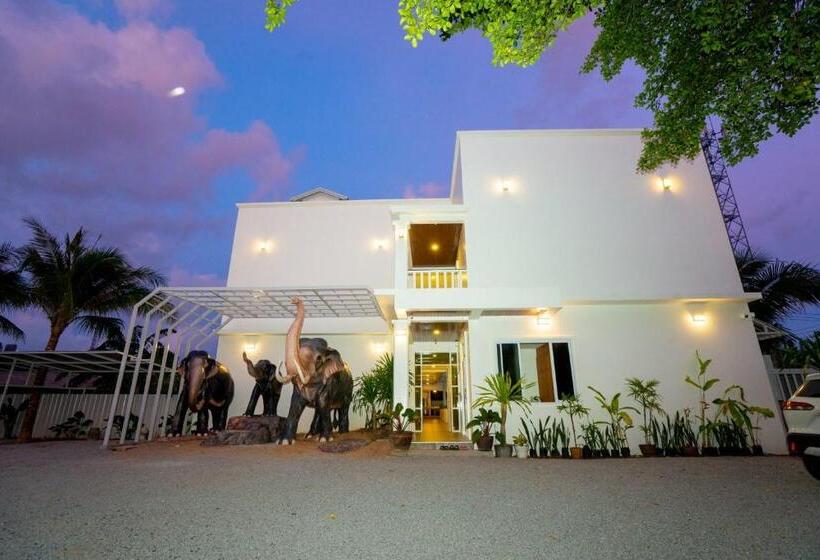 ホテル Puean Chang Resort Phuket