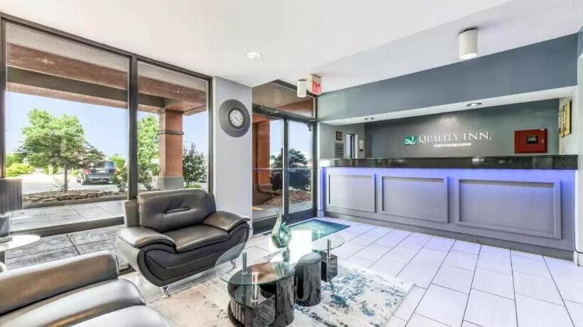 فندق Quality Inn Downtown