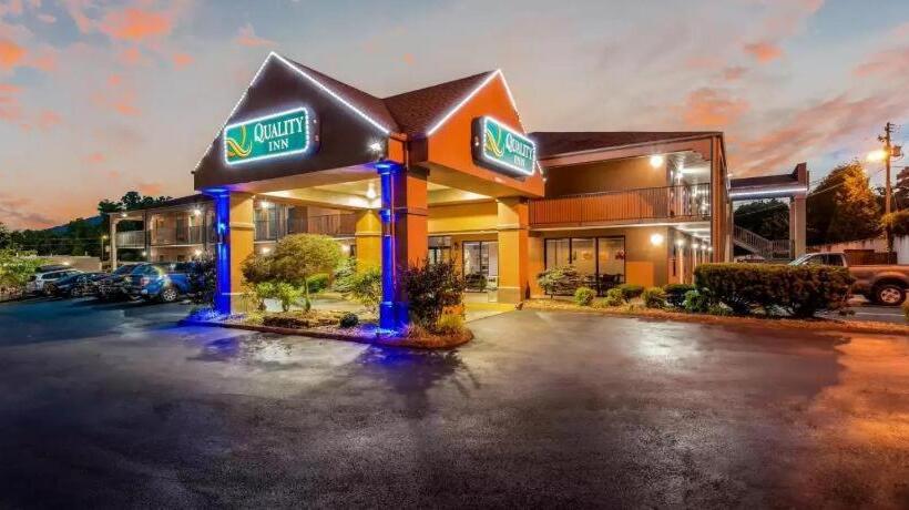 فندق Quality Inn Downtown