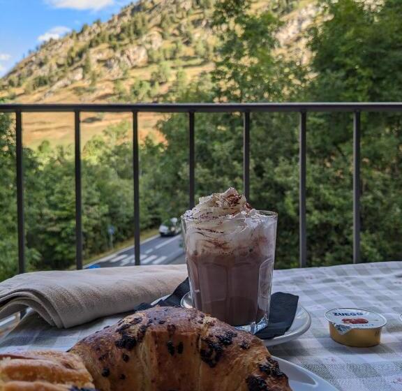 فندق Rifugio Alevè