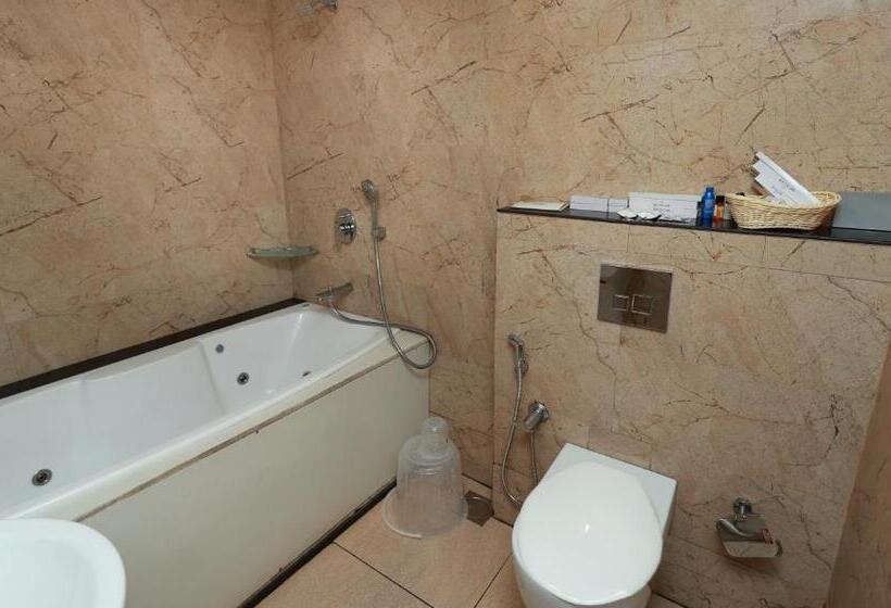 فندق Sky Palace Kannur