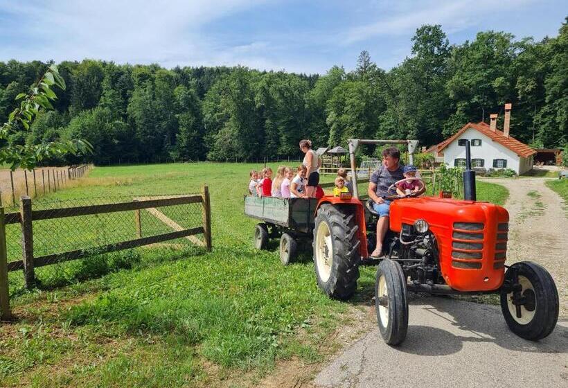 هتل Soba Tete Tile