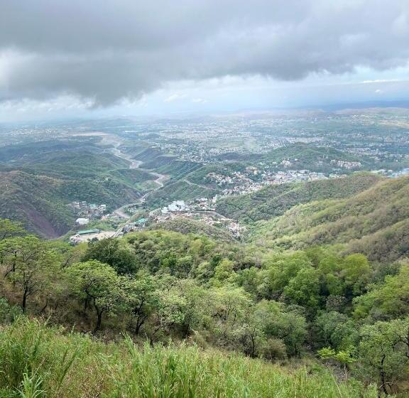 فندق The Belvedere Kasauli