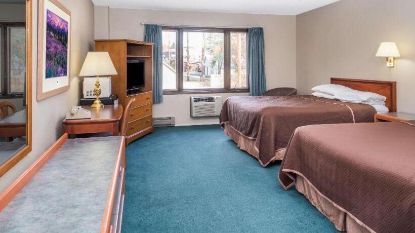 בית מלון כפרי Travelodge By Wyndham Kalispell