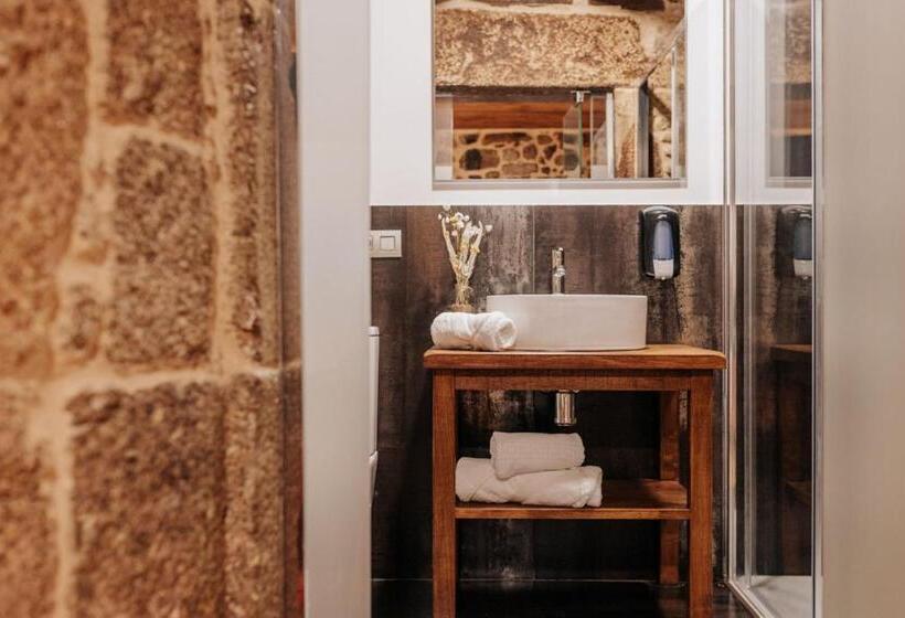 Отель Tres Portas