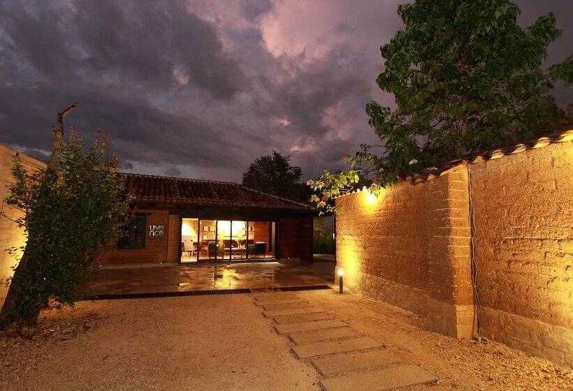 호텔 Uvence Garden