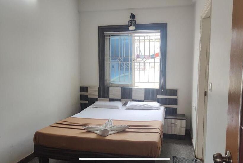 ホテル Visaara Luxury Homes