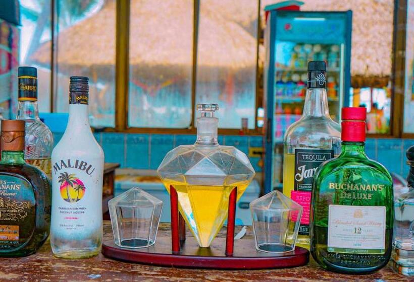 فندق Y Restaurante Punta Diamantes