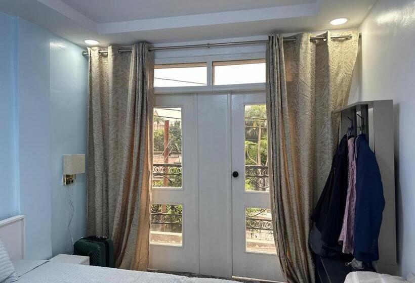 Les François Suites