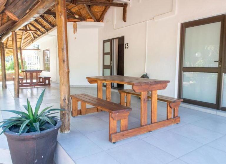 汽车旅馆 Sunrise Chalet Inn