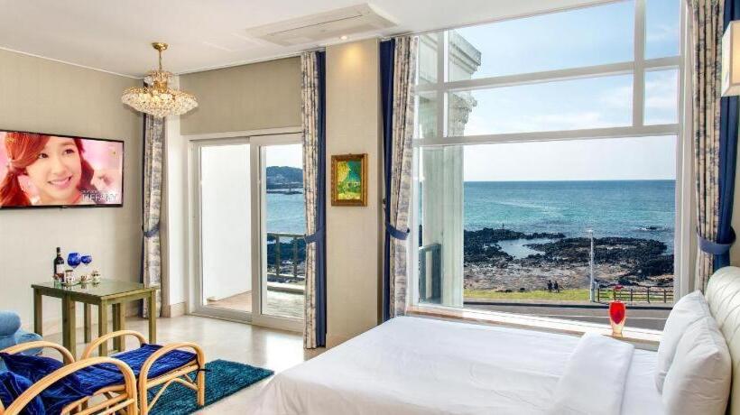 モーテル Whitehouse