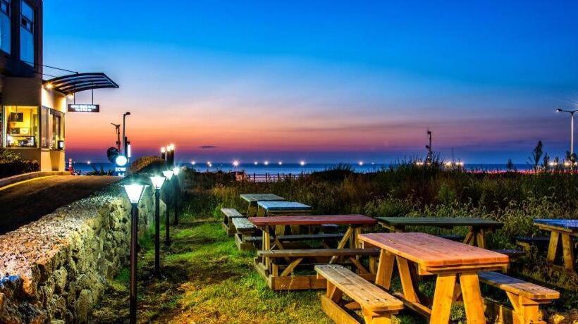 モーテル Whitehouse