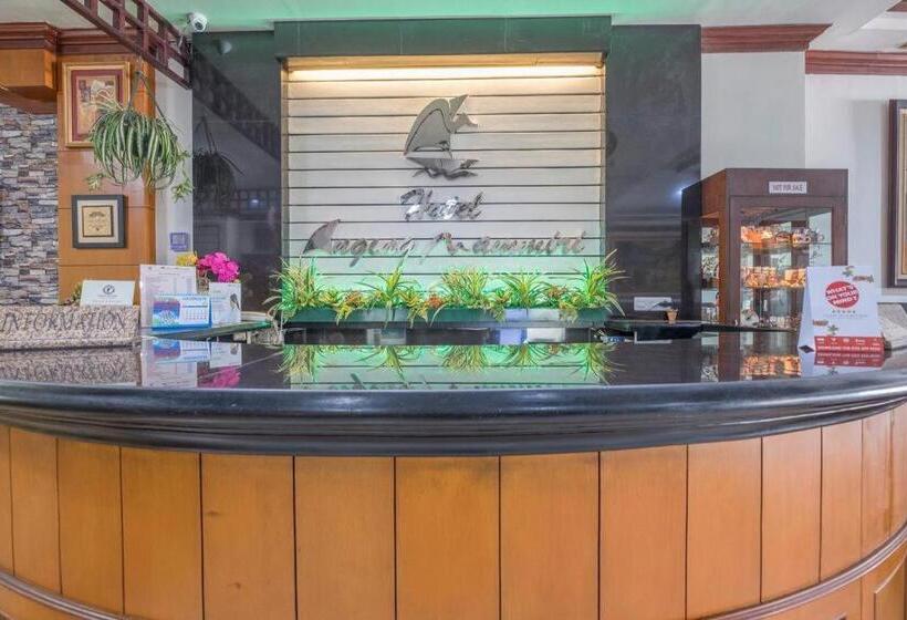 Oyo 1090 Hotel Anging Mammiri Makassar