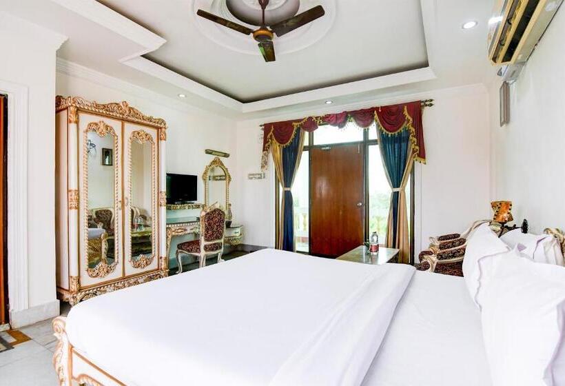 Palette   Beachfront Elegance Resort