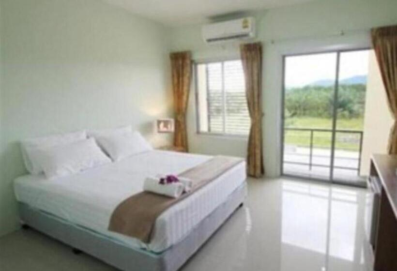 Palm Hill Resort