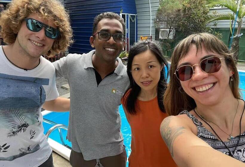 פנסיון Airport Residence Inn