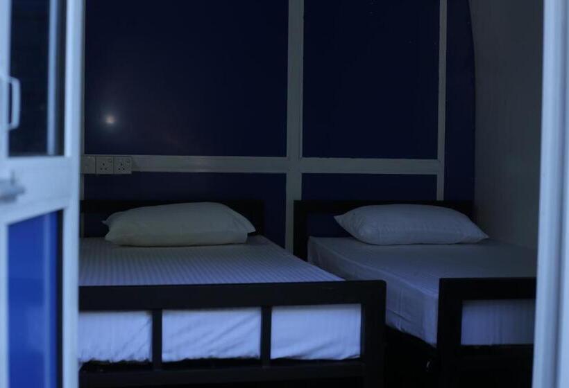 פנסיון Airport Residence Inn