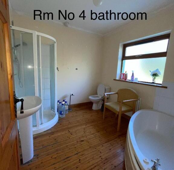 פנסיון Andante Guesthouse Kencare Limited