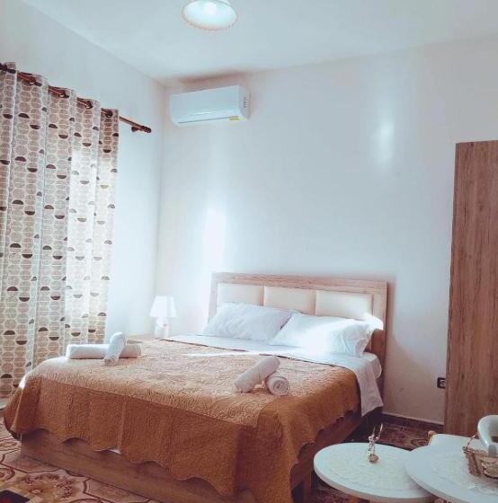 פנסיון Buda House Gorice