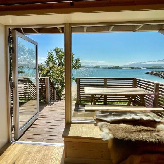 بنسيون Ecolodge Båthuset 69nord