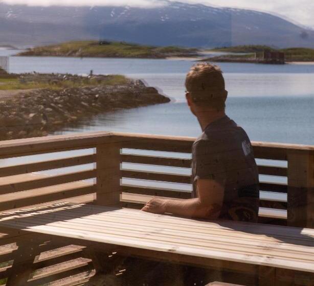 بنسيون Ecolodge Båthuset 69nord