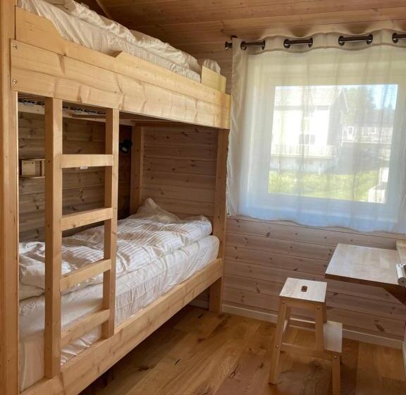 بنسيون Ecolodge Båthuset 69nord