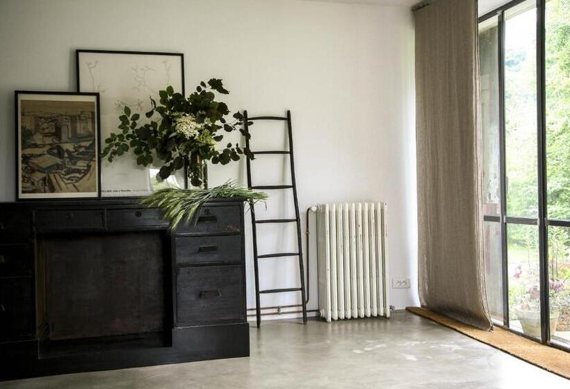 بنسيون Etxeaona