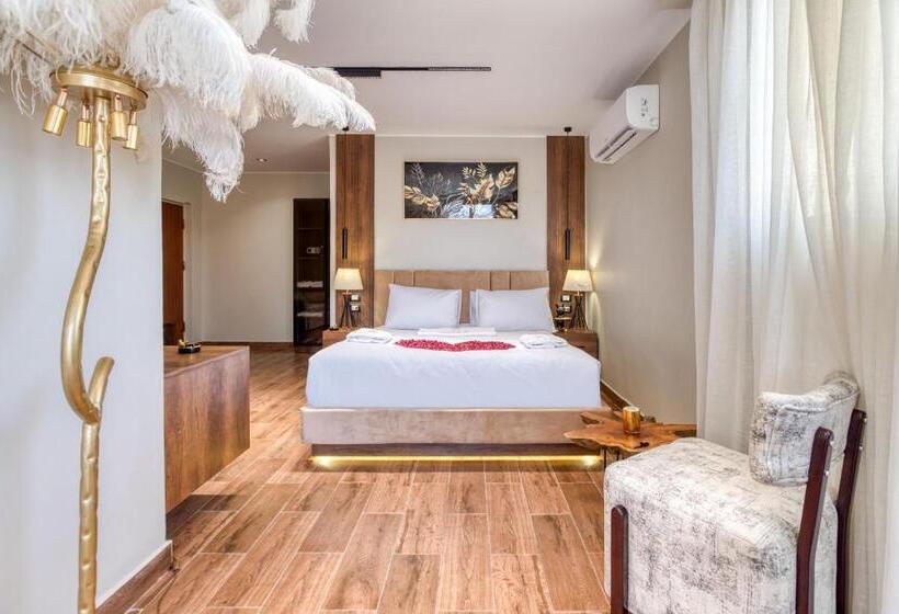 پانسیون Gaia Pyramids