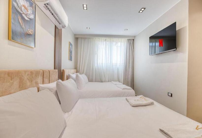 پانسیون Gaia Pyramids