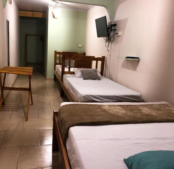 بنسيون Hostal Síndigo