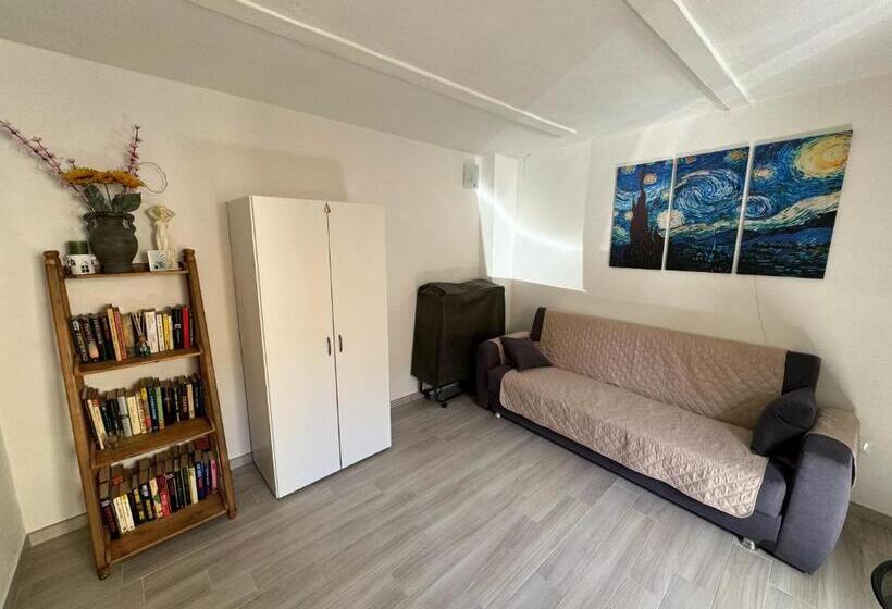 פנסיון La Piazzetta   Affittacamere