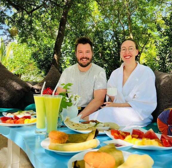 Пансион Maritime Nest Cabanas